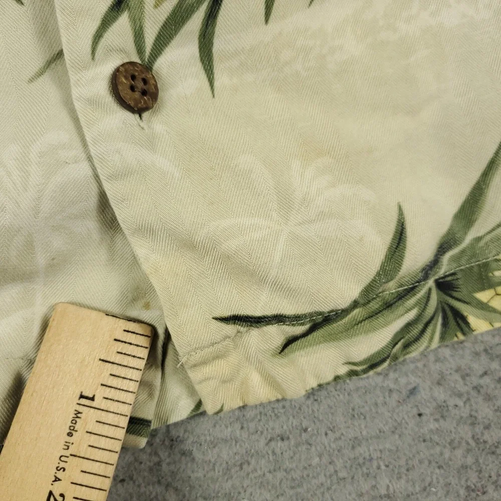 Tommy Bahama used has